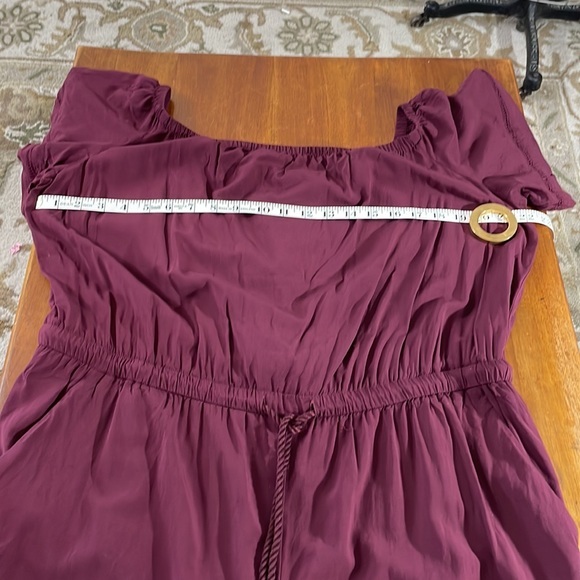 Loft Outlet, new without tags, burgundy rayon romper - Picture 9 of 11